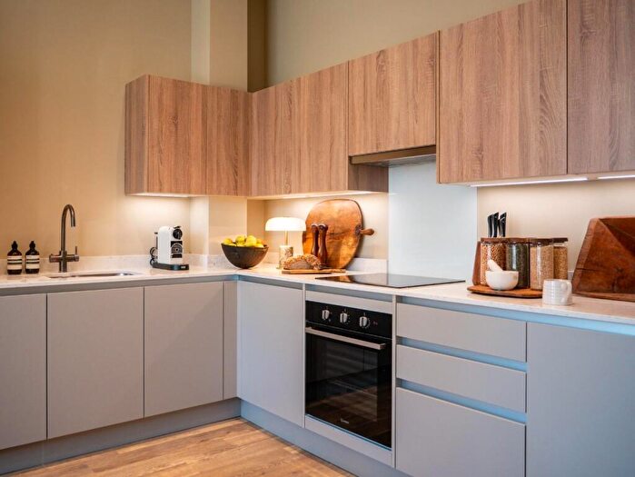 2 Bedroom Flat For Sale In Grove Road South, Southsea, PO5