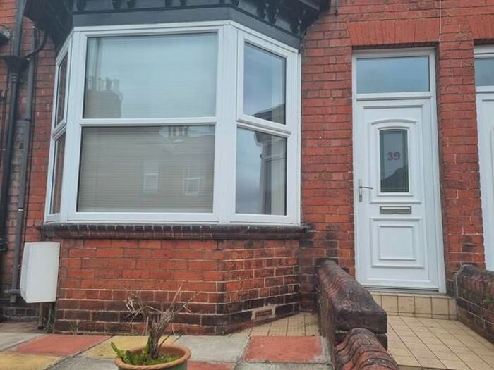 2 Bedroom Terraced House To Rent In Harcourt Avenue, Scarborough, YO12