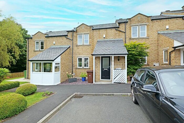 2 Bedroom Terraced House For Sale In Lady Hartley Court, Laneshawbridge, BB8