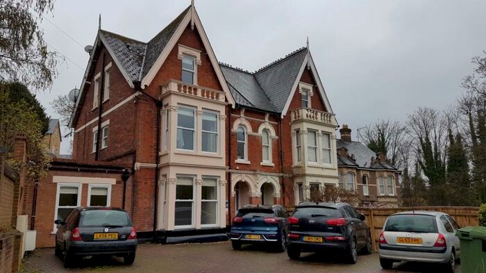 1 Bedroom Apartment To Rent In Priory Road, High Wycombe, HP13