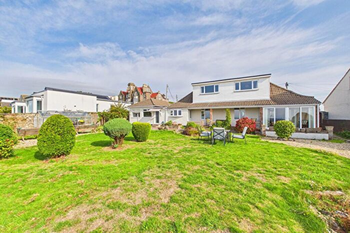 4 Bedroom Bungalow To Rent In Dial Hill Road, Clevedon, BS21