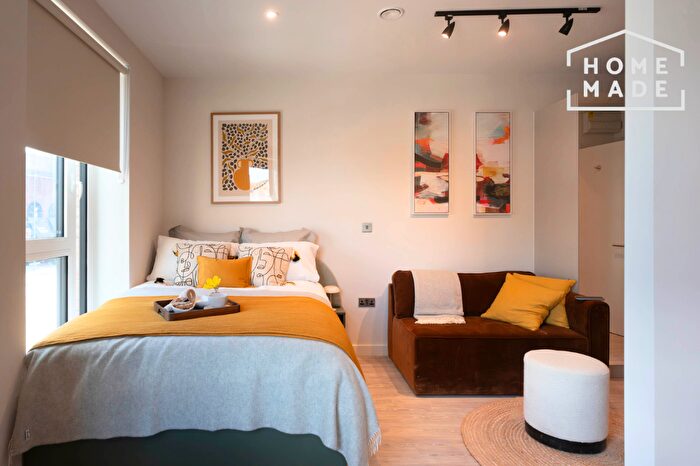 Studio To Rent In The Rex, Clarence St., KT1