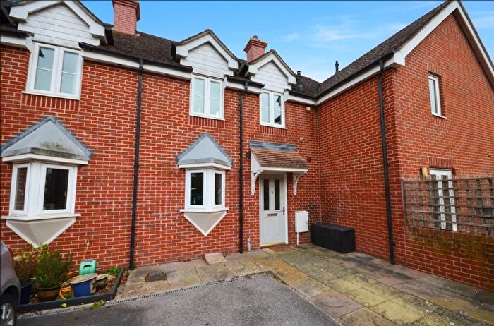 3 Bedroom Terraced House For Sale In Heron Close, Farnham, Surrey, GU9