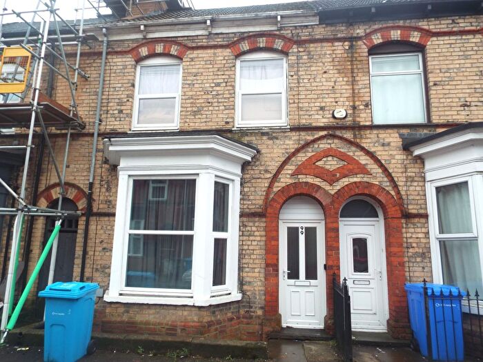 3 Bedroom Terraced House For Sale In Grafton Street, Hull, HU5