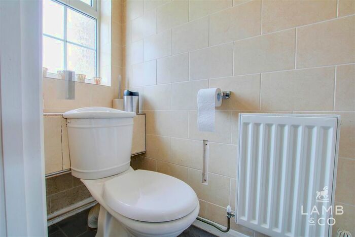 4 Bedroom Detached House For Sale In St. Johns Road, Clacton-On-Sea, CO16