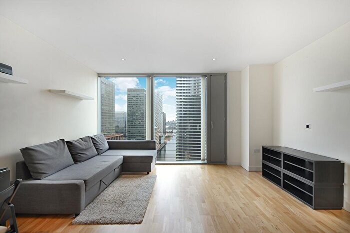 1 Bedroom Flat To Rent In Landmark East Tower, Marsh Wall, E14