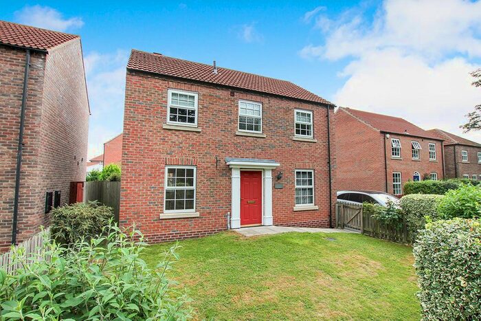 3 Bedroom Detached House To Rent In . Mulberry House York Road, Barlby, Selby YO8