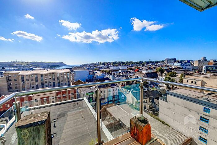 2 Bedroom Flat For Sale In Moon Street, Sutton Harbour, Plymouth, PL4