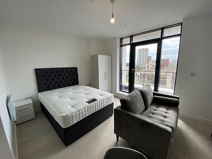 1 Bedroom Studio To Rent In Furness Quay, Salford, M50