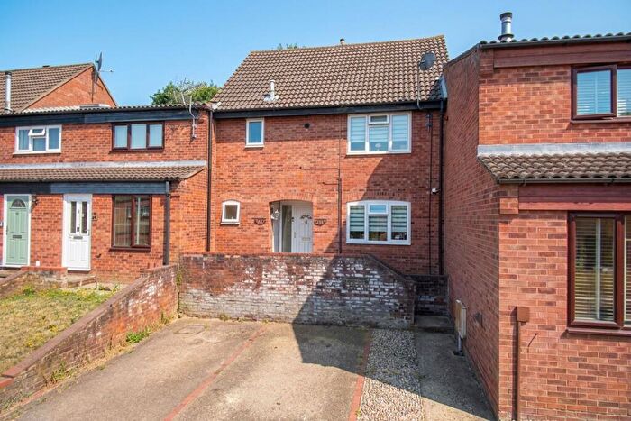 4 Bedroom Terraced House For Sale In Rosebay Close, Old Catton, Norwich, NR6