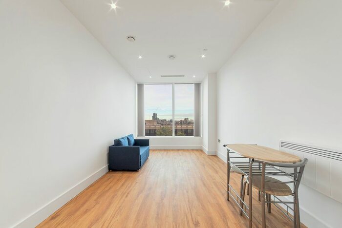 1 Bedroom Flat To Rent In Westgate House, West Gate, London, W5