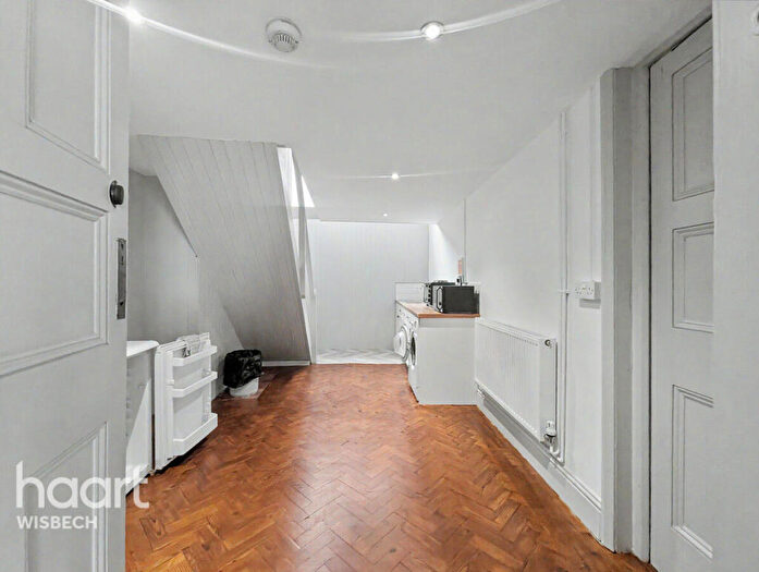 2 Bedroom Apartment For Sale In Castle Mews, Wisbech, PE13
