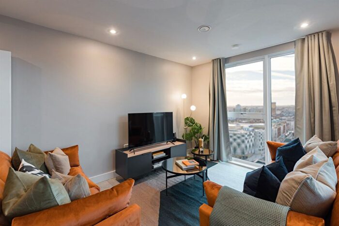 1 Bedroom Flat To Rent In Quarry Hill, Leeds, LS2