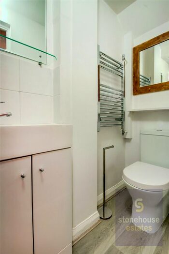 1 Bedroom End Of Terrace House To Rent In Fairbridge Road, Archway, London, N19