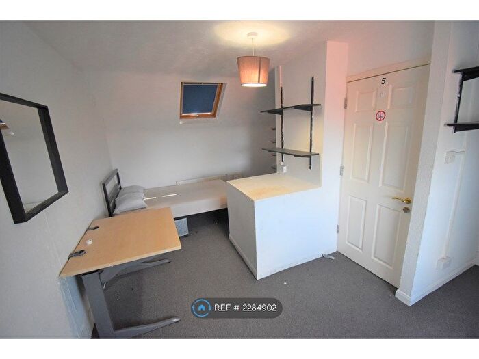 5 Bedroom Terraced House To Rent In Addington Road, Reading, RG1