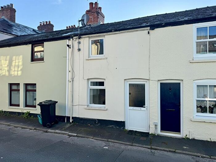1 Bedroom Terraced House For Sale In Charles Street, Brecon, LD3