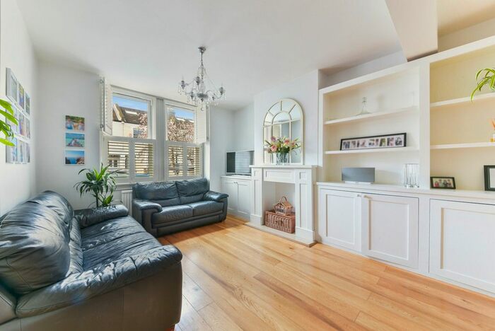 4 Bedroom Property To Rent In William Road, London, SW19