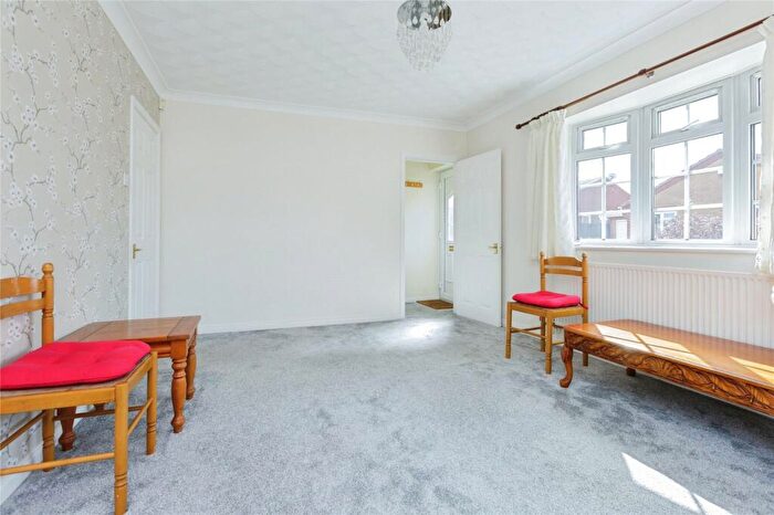 2 Bedroom Bungalow For Sale In Griffin Close, Thurmaston, Leicester, Leicestershire, LE4