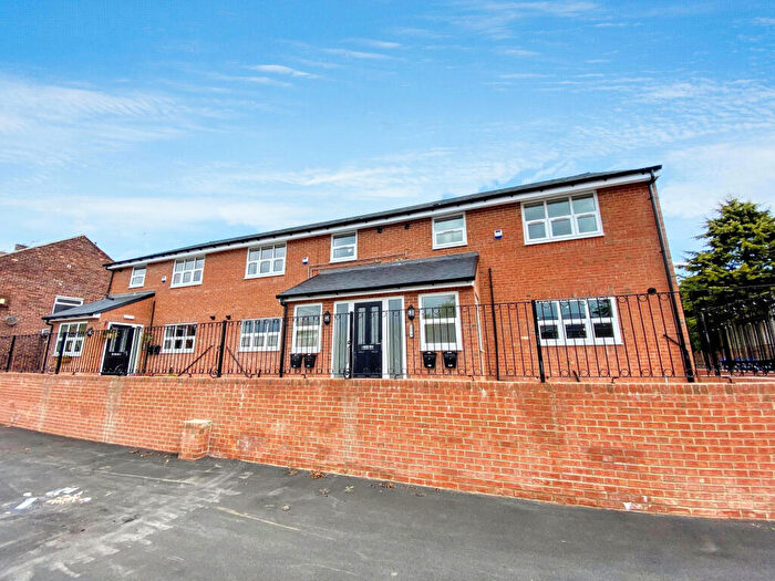 2 Bedroom Flat To Rent In Yoden Road, Peterlee, Durham, SR8