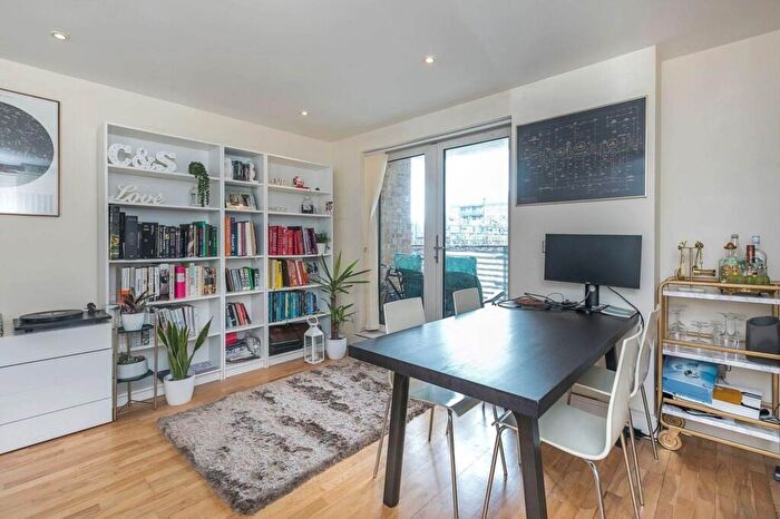 1 Bedroom Apartment For Sale In Cheshire Street, London, E2