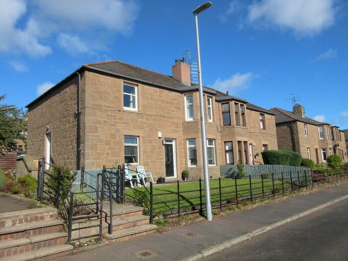 2 Bedroom Flat To Rent In Ivanhoe Place, Dundee, DD4
