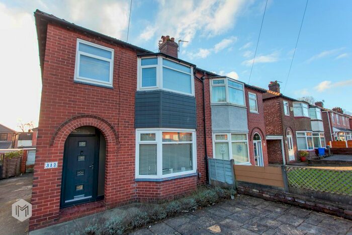 3 Bedroom Semi-Detached House To Rent In Bolton Road, Pendlebury, Swinton, Manchester, M27
