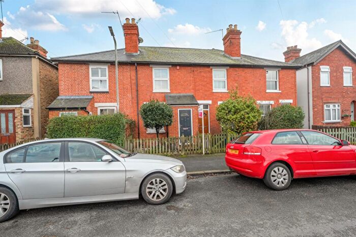 2 Bedroom Terraced House For Sale In Penyston Road, Maidenhead, SL6