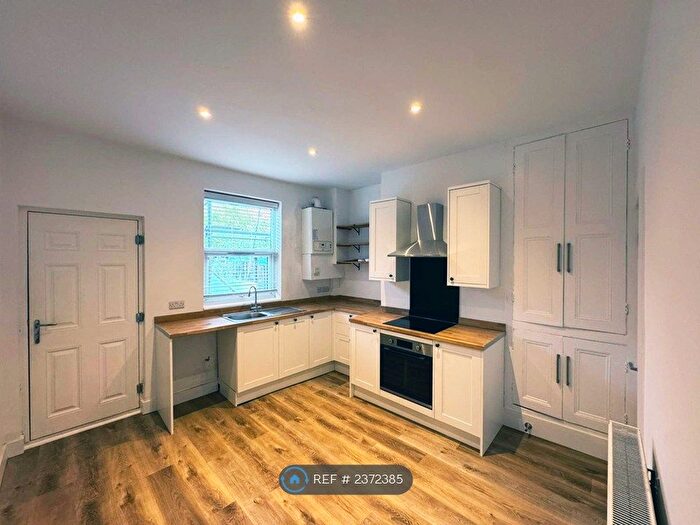 4 Bedroom Terraced House To Rent In Brooklyn Road, Sheffield, S8