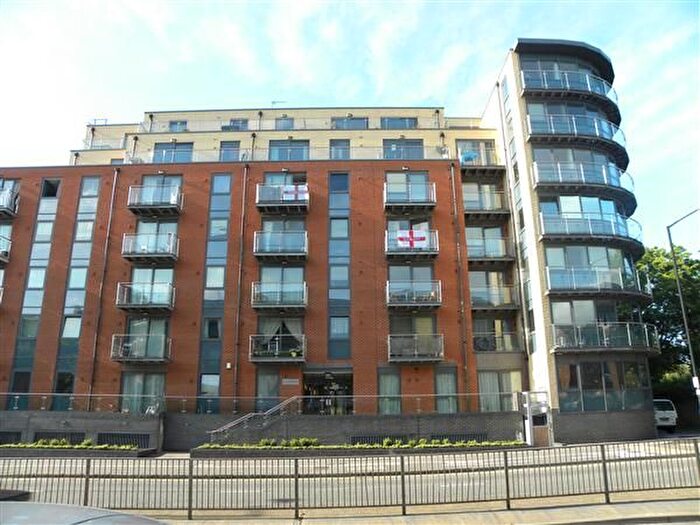 1 Bedroom Flat To Rent In Bath Road, Slough, SL1
