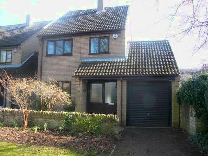 3 Bedroom Link Detached House To Rent In The Leys, Longthorpe, PE3