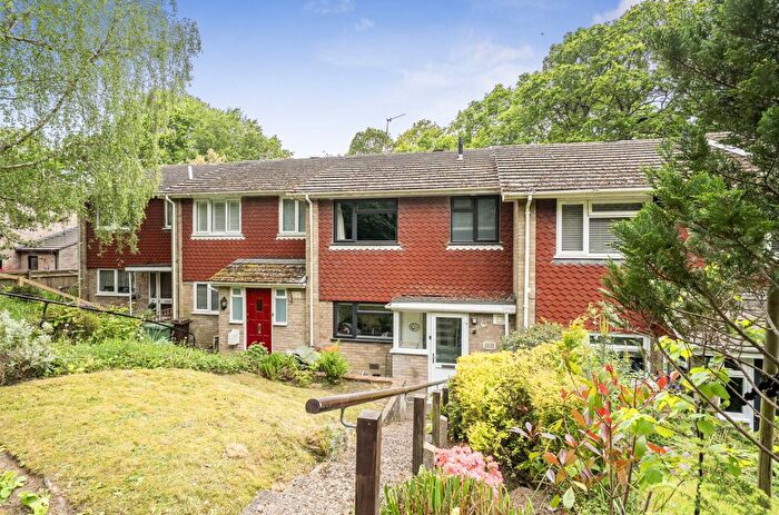 3 Bedroom Terraced House For Sale In Springhead, Tunbridge Wells, TN2