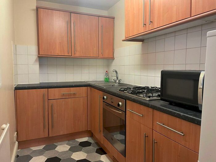 3 Bedroom Apartment To Rent In Springfield Road, BS6