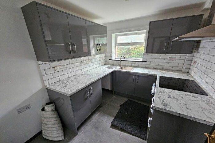 2 Bedroom Flat To Rent In Quinton, Birmingham, B32