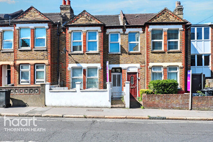 2 Bedroom Flat For Sale In Parchmore Road, Thornton Heath, CR7