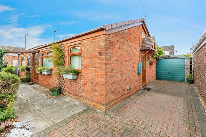 3 Bedroom Detached Bungalow For Sale In Ardens Grove, Rothersthorpe, Northampton, NN7