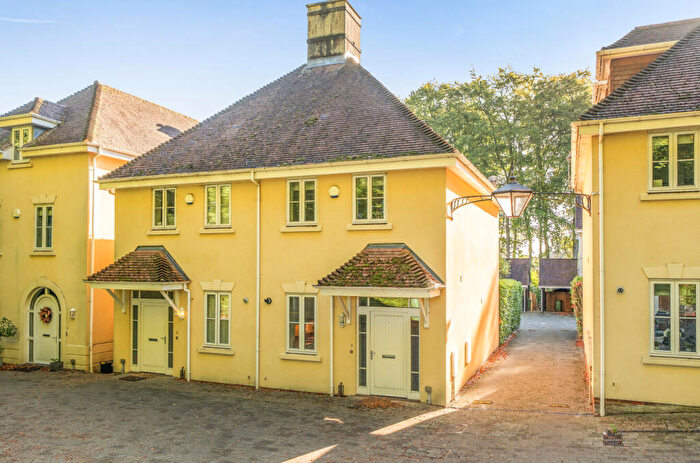 2 Bedroom Semi-Detached House To Rent In Chilbolton Avenue, Winchester, Hampshire, SO22