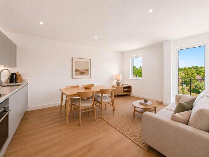 3 Bedroom Apartment For Sale In Catteshall Lane, Heron House Weyside Park Catteshall Lane, GU7