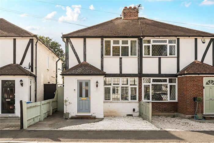4 Bedroom Semi-Detached House For Sale In Burwood Close, Hersham, KT12