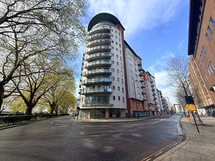 2 Bedroom Flat To Rent In Briton Street, Oceana Boulevard Briton Street, SO14