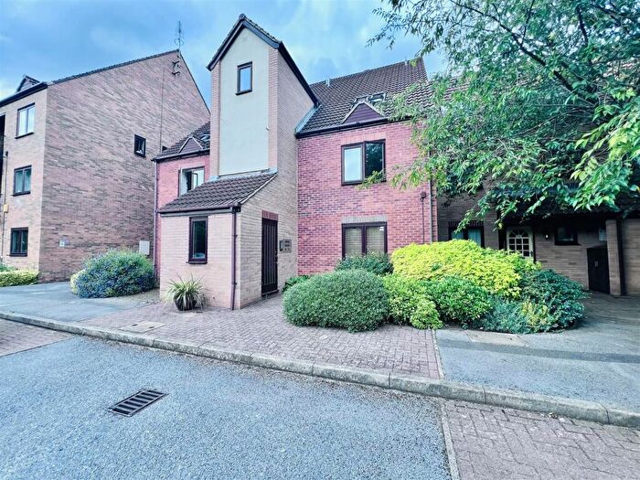 2 Bedroom Apartment To Rent In Heron Wharf, Castle Quays, Nottingham, NG7