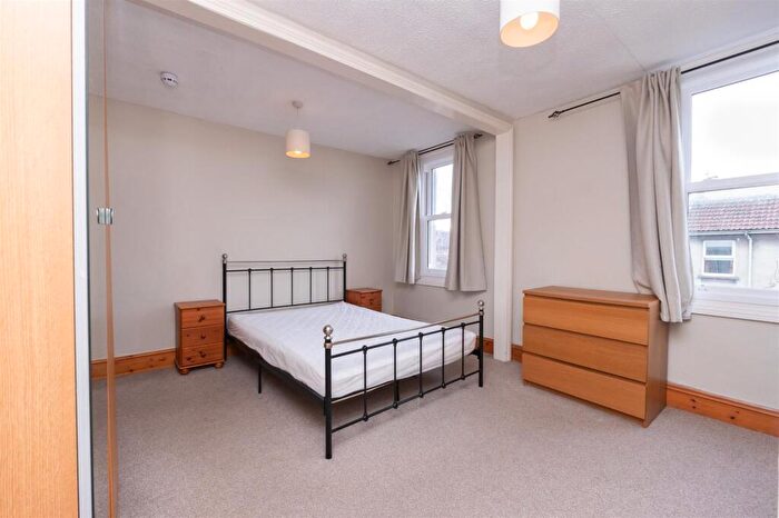1 Bedroom Flat To Rent In Redland, Bristol, BS6
