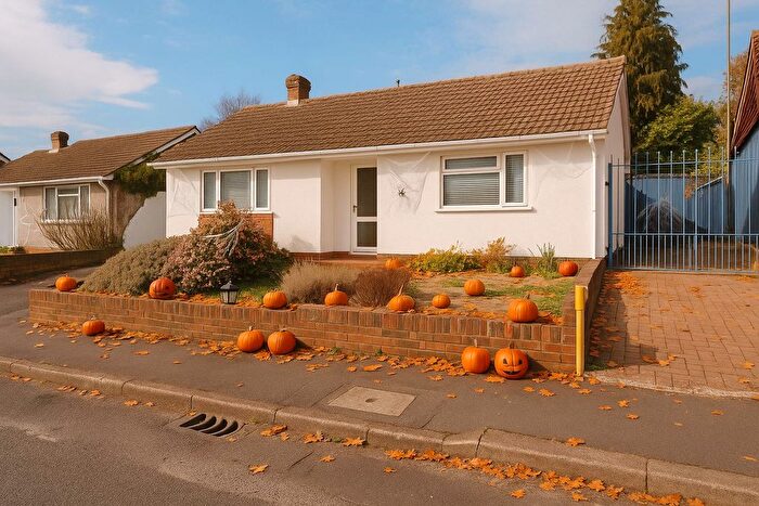 2 Bedroom Bungalow For Sale In Chadwell Avenue, Sholing, Southampton, SO19