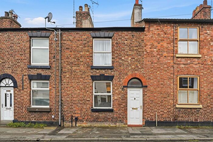 2 Bedroom Terraced House For Sale In Crompton Road, Macclesfield, SK11