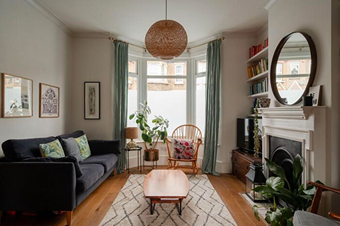 3 Bedroom Terraced House For Sale In Malvern Road, Leytonstone, London, E11