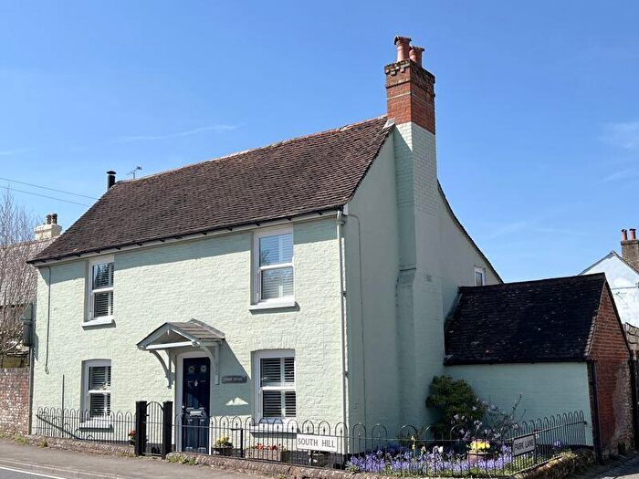 3 Bedroom Cottage For Sale In Meon Valley, Droxford, SO32