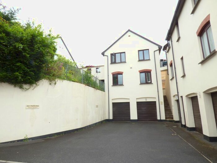 2 Bedroom Detached House To Rent In East Street, Bovey Tracey, Newton Abbot, TQ13