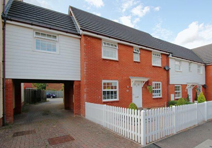 4 Bedroom End Of Terrace House To Rent In St. Johns Way, Edenbridge, TN8