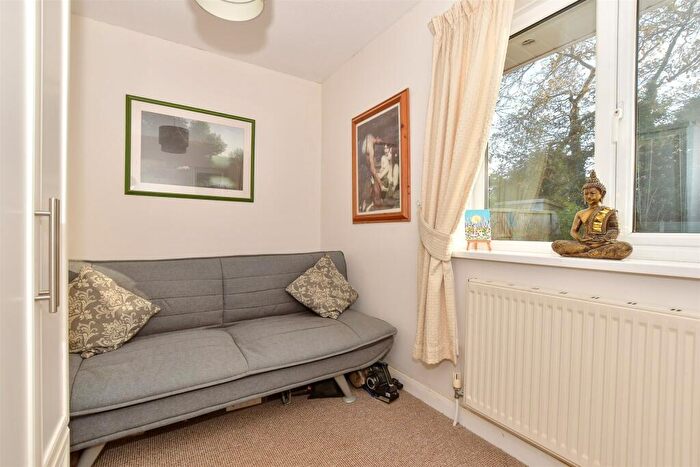 2 Bedroom Detached Bungalow For Sale In Pursley Close, Sandown, Isle Of Wight, PO36