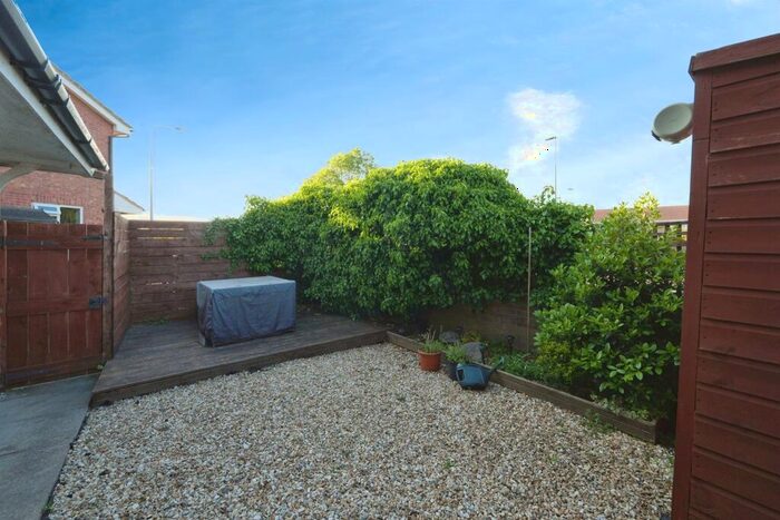 2 Bedroom Cluster House For Sale In Little Meadow, Bradley Stoke, Bristol, BS32