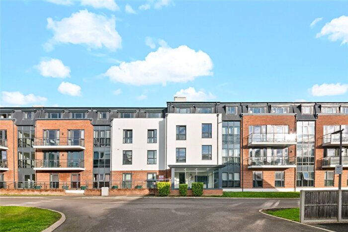 2 Bedroom Flat For Sale In Constabulary Close, West Drayton, UB7
